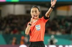 体育直播-包含奥运女子足球赛精彩回放，中国队勇攀高峰的词条